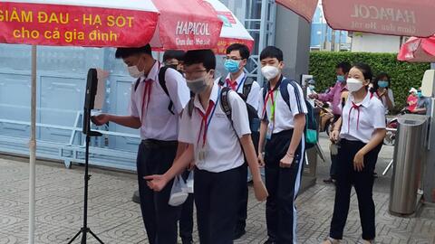 Mong chờ đi học trực tiếp khi Thành phố Hồ Chí Minh "chuyển xanh"