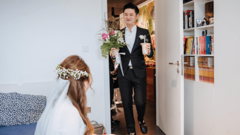 Ca sĩ Thanh Lam khoe ảnh chưa từng tiết lộ trong đám cưới con gái, còn nhắc đến bố và chồng cũ đầy xúc động