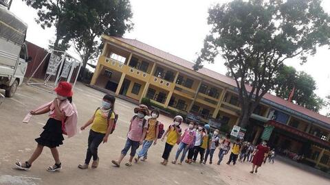 Học sinh trở lại trường: An toàn cho trẻ, thuận tiện cho phụ huynh