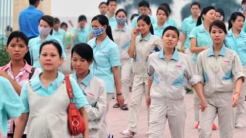 Nhân ngày 8-3: Lao động nữ được hưởng những "đặc quyền" gì?