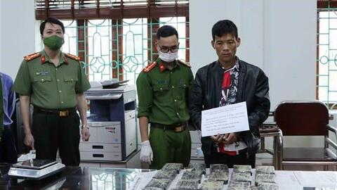 Lai Châu: Bắt giữ đối tượng mua bán trái phép 20 bánh heroin