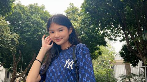 Bảo Tiên nhà Trương Ngọc Ánh khoe gương mặt xinh xắn không tì vết, nhưng đôi chân dài mới thực sự gây choáng