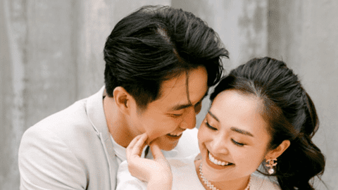 Hôn nhân của nữ "MC có nụ cười đẹp nhất VTV" cùng chồng kém 5 tuổi ra sao?
