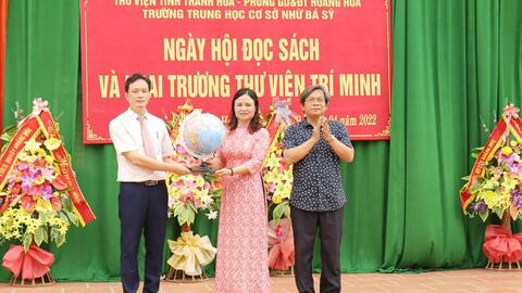 Cựu nhà giáo xây thư viện hơn 1.000 đầu sách cho học sinh