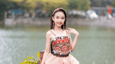 Mẫu nhí Vũ Việt Thái Hà chào hè với bộ ảnh cực chất