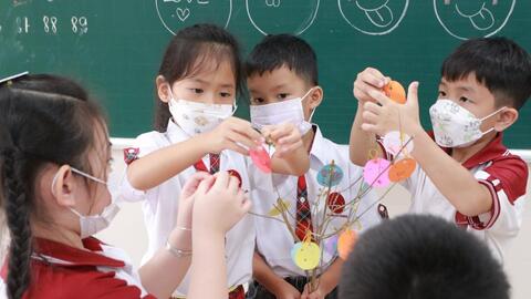 Ngôi trường ở phố núi tiên phong trong “giáo dục khai phóng” vinh dự nhận Cờ thi đua của Chính phủ