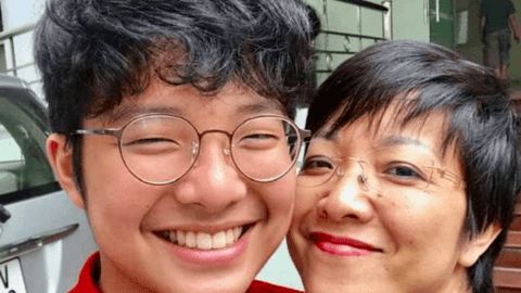 Nghệ sĩ nhân dân Công Lý hào hứng khoe ‘gia tài’
