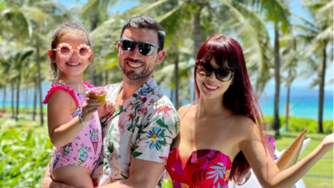 3 người đẹp showbiz lấy chồng Tây: 2 siêu mẫu chạy show kiếm tiền mệt nghỉ, một nữ diễn viên nổi tiếng phim giờ vàng