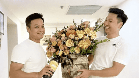 Hồng Đăng liên tục khoe ảnh chúc mừng sinh nhật Mạnh Trường bất chấp dư luận trái chiều