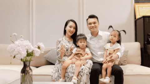 Sắc vóc sau sinh đẹp miễn chê của vợ Khắc Việt, Vũ Duy Khánh