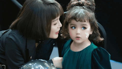 Mẹ bé Happi "Đừng làm mẹ cáu": Tôi không bao giờ hạ giá con