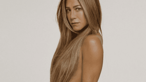 Jennifer Aniston chăm da tối giản ở tuổi ngũ tuần