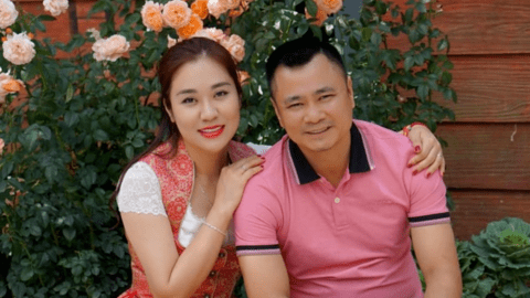 NSND Tự Long kể về người vợ không bao giờ hỏi cát-xê