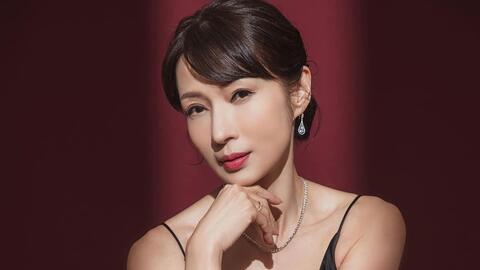 Sao Đài Loan trẻ đẹp nhờ chén canh nấu từ 40 nguyên liệu