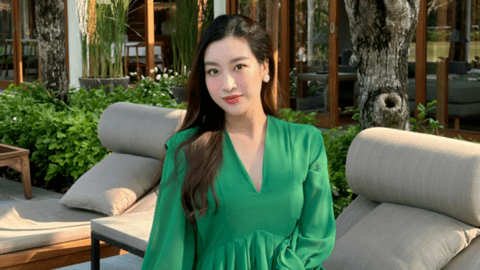 Hoa hậu Đỗ Mỹ Linh và chồng thiếu gia sinh con gái đầu lòng