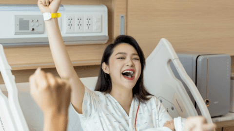Minh Hằng hạnh phúc đón con trai đầu lòng với chồng doanh nhân