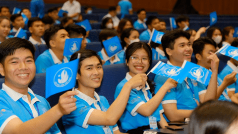 Sinh viên Bình Dương khát vọng vươn mình ra biển lớn