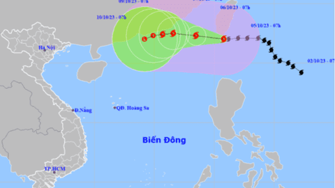 Tin bão mới nhất: Bão Koinu cường độ rất mạnh, đang tiến nhanh vào Biển Đông