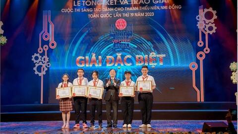 Học sinh Hà Nội xây website bảo tồn di sản dân ca quan họ