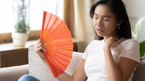Phụ nữ mãn kinh sớm có nguy cơ mắc bệnh gì?