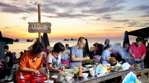 MC Lại Văn Sâm và nguyên tắc "không ai được đụng vào mặt tôi"