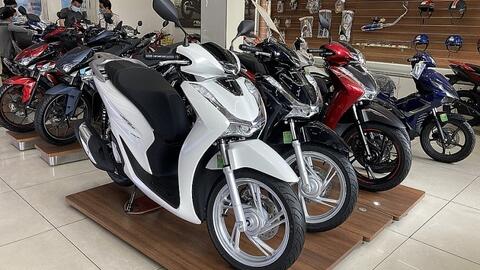 Giá xe ga Honda mới nhất: Giảm mạnh ngay từ đầu năm, SH, Vision, Air Blade còn dưới cả giá đề xuất