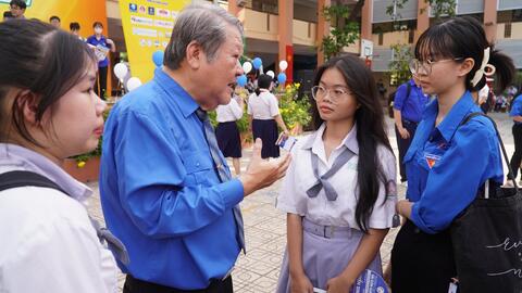 Vì sao nhóm ngành kỹ thuật và công nghệ thu hút học sinh?