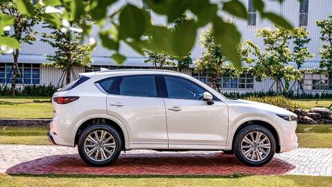 Giá lăn bánh Mazda CX-5 mới nhất cực hấp dẫn, Honda CR-V khó còn cửa cạnh tranh