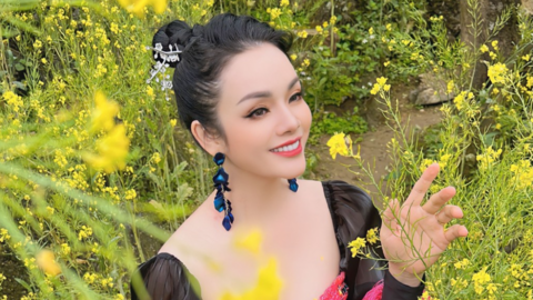 Tân Nhàn đẹp rực rỡ trong MV “Tiếng khèn mùa ban nở”