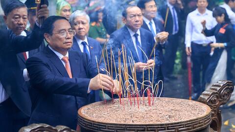 Thủ tướng Phạm Minh Chính dâng hương Giỗ Tổ Hùng Vương