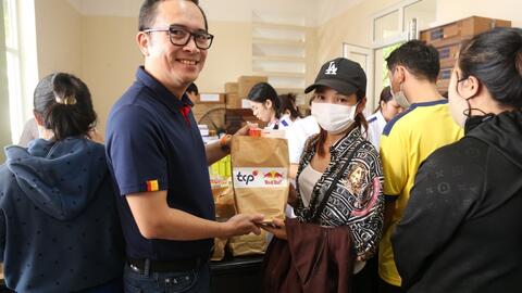 2.500 thanh niên công nhân được khám bệnh miễn phí