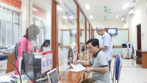 Sở Y tế Hà Nội triển khai thanh toán không dùng tiền mặt tại bộ phận "Một cửa"