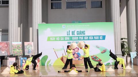 Học trò khám phá văn hóa Nam Bộ trong lễ bế giảng năm học