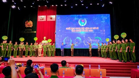 Tuổi trẻ Công an Thủ đô ra quân tình nguyện hè