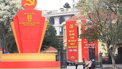 Công bố toàn văn dự thảo Báo cáo chính trị Đại hội đại biểu lần thứ XVIII Đảng bộ thành phố Hà Nội để lấy ý kiến đóng góp