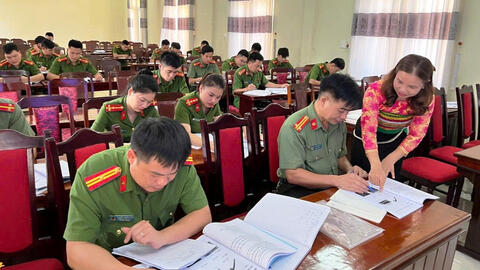 Lớp học đặc biệt nơi vùng cao Thanh Hóa