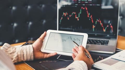 <a href="/kinh-doanh" title="Kinh doanh" rel="dofollow">Kinh doanh</a>