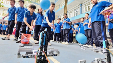 <a href="/so-hoa" title="Số hóa" rel="dofollow">Số hóa</a>