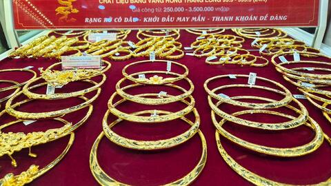 <a href="/kinh-doanh" title="Kinh doanh" rel="dofollow">Kinh doanh</a>