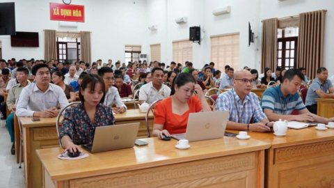 <a href="/so-hoa" title="Số hóa" rel="dofollow">Số hóa</a>