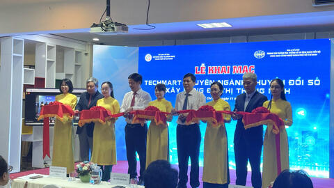 <a href="/so-hoa" title="Số hóa" rel="dofollow">Số hóa</a>