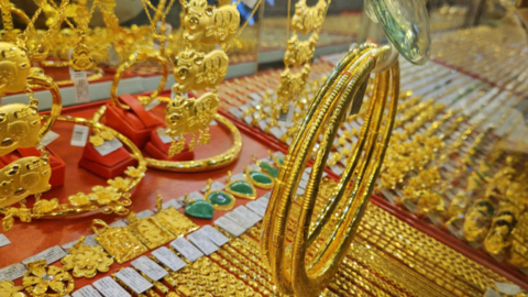 <a href="/kinh-doanh" title="Kinh doanh" rel="dofollow">Kinh doanh</a>