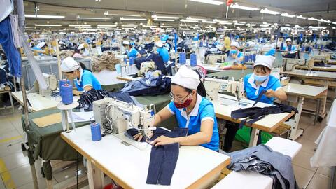 <a href="/kinh-doanh" title="Kinh doanh" rel="dofollow">Kinh doanh</a>