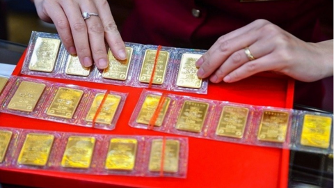 <a href="/kinh-doanh" title="Kinh doanh" rel="dofollow">Kinh doanh</a>