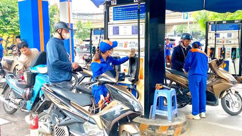 <a href="/kinh-doanh" title="Kinh doanh" rel="dofollow">Kinh doanh</a>