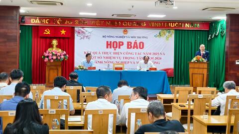 <a href="/kinh-doanh" title="Kinh doanh" rel="dofollow">Kinh doanh</a>