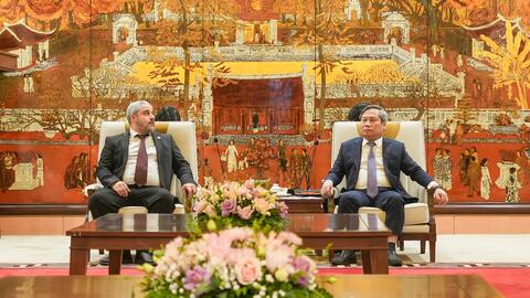 <a href="/kinh-doanh" title="Kinh doanh" rel="dofollow">Kinh doanh</a>