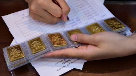 <a href="/kinh-doanh" title="Kinh doanh" rel="dofollow">Kinh doanh</a>