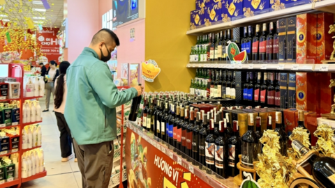 <a href="/kinh-doanh" title="Kinh doanh" rel="dofollow">Kinh doanh</a>