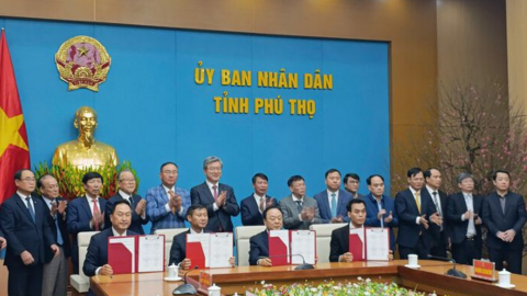 <a href="/kinh-doanh" title="Kinh doanh" rel="dofollow">Kinh doanh</a>